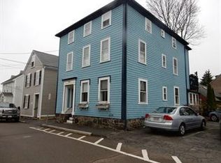 24 Pearl St #2, Marblehead, MA 01945