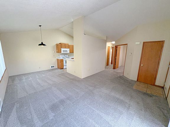 5th image of 5654-5656 Glenridge Way #5658