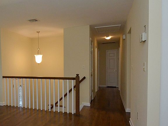5th image of 24 Lincoln Ave