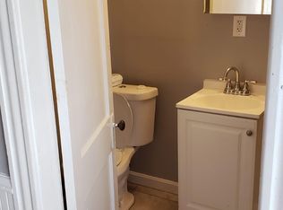 223 Norfolk Ave FLOOR 2, Pawtucket, RI 02861