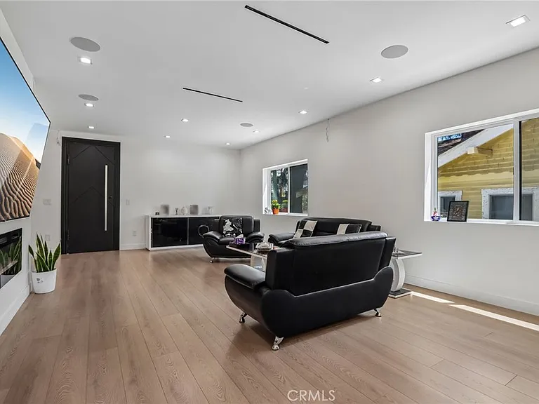 4432 Melbourne Ave — Photo 7