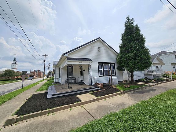 2nd image of 202 Dubois St
