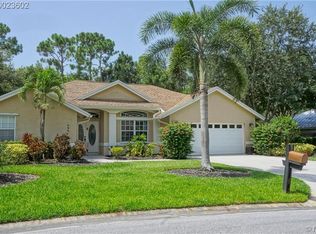 696 SE Pin Oak Ter, Stuart, FL 34997