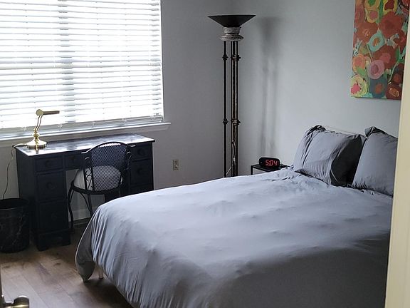 5th image of 93 Smith Ln