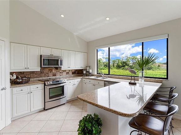 3rd image of 27167 Oakwood Lake Dr