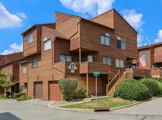 4 Aspen Ct, Nanuet, NY 10954
