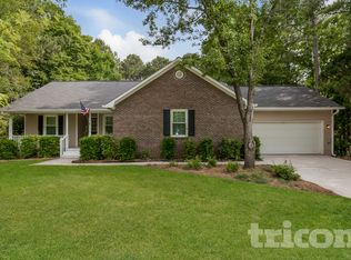 105 Peach Pointe Dr, McDonough, GA 30253