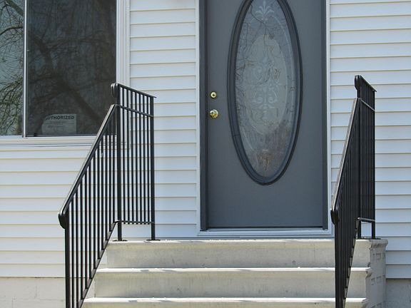 4th image of 2729 Marshall Ave