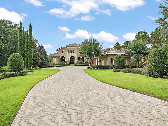 3rd image of 16045 Pendio Dr