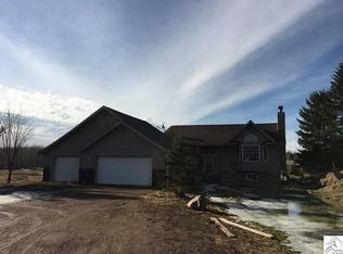 39721 Dove Rd, Hinckley, MN 55037