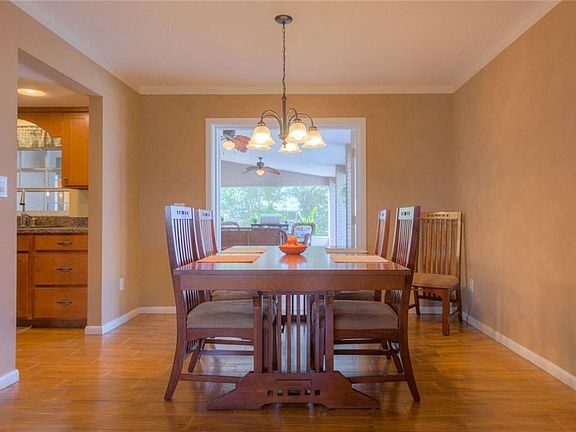 5th image of 1187 Manitoba St
