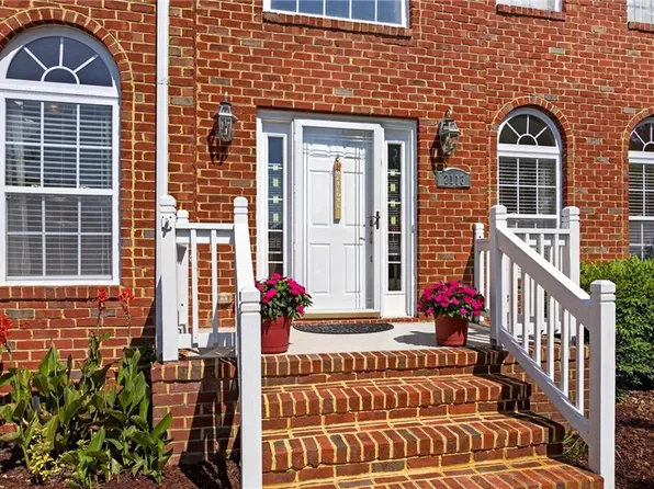 2113 Bierce Dr, Virginia Beach, VA 23454