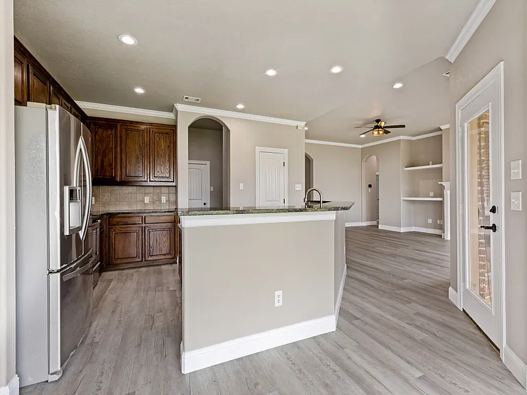 455 Chisholm Trl — Photo 6