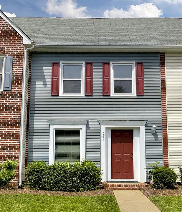 1st image of 2282 High Bush Cir