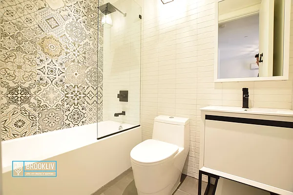 Rented by null | media 57