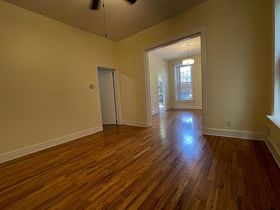 5th image of 525 N Wood St #1