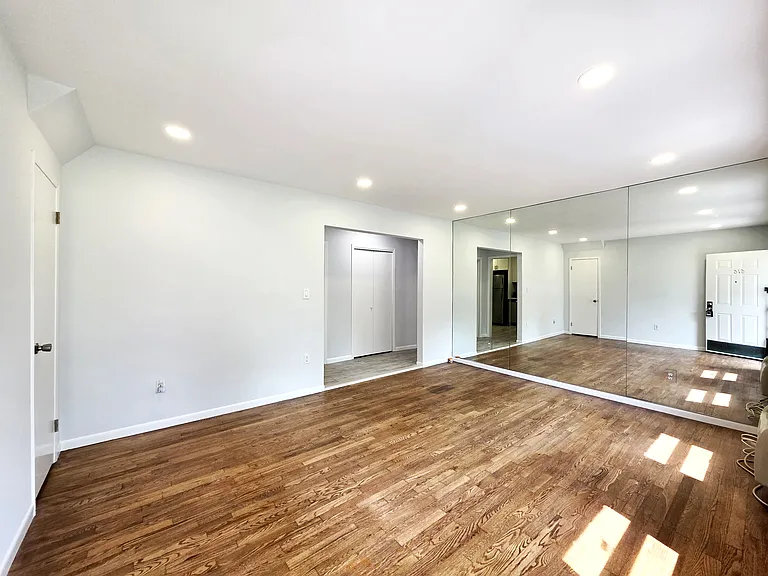 616D Grand Ave — Photo 7