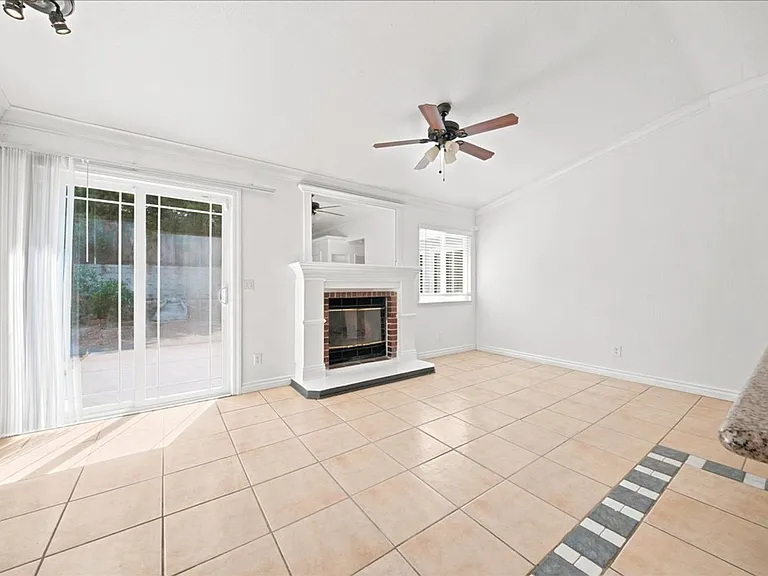 8408 Silver Run Way — Photo 12