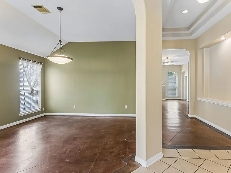 7206 W Magic Mountain Ln — Photo 4