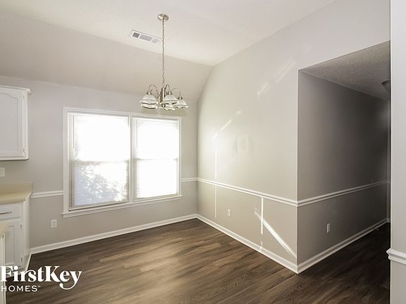 4th image of 8917 Carrollwood Ln