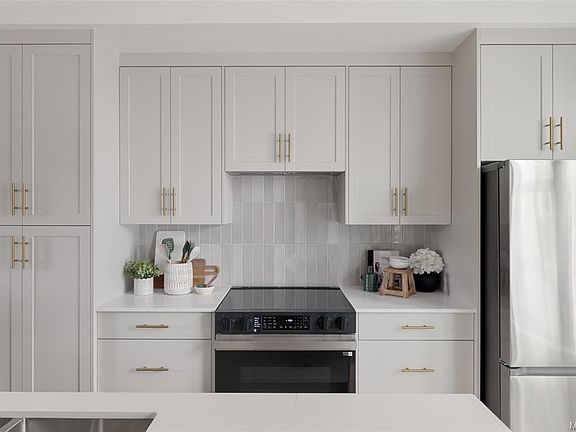 5th image of 2536 Shelbourne St #11