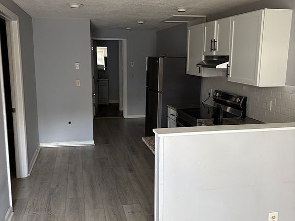 4th image of 80 Broad St #1