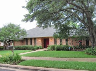 9040 Maguires Bridge Dr, Dallas, TX 75231