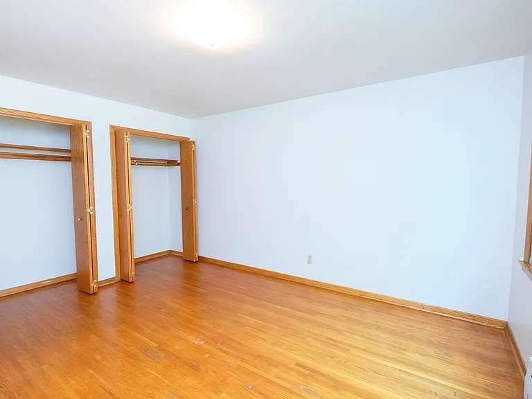 4330 Minnehaha Avenue — Photo 23