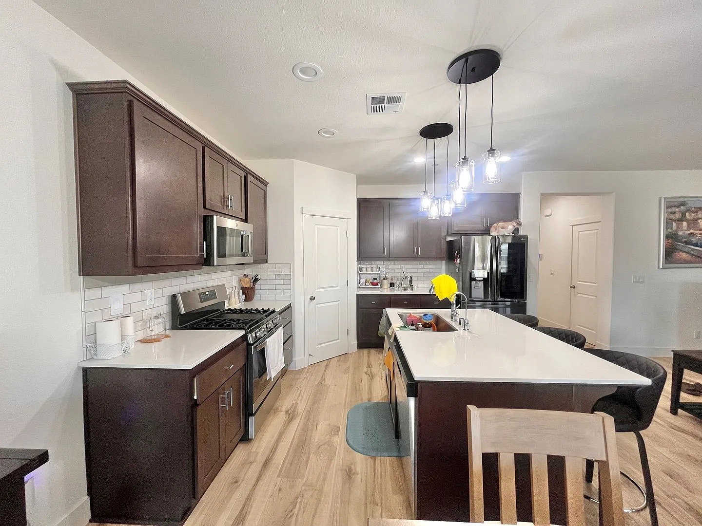 Reduced!! Beautiful 4 Bedroom, 2 Bath Home With Solar In Prime Location! — Photo 4