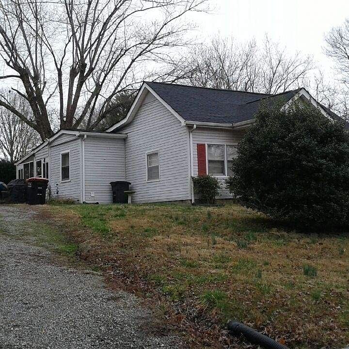 2nd image of 2259 S Williams Rd