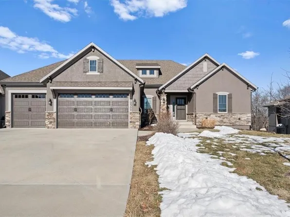 12352 S Kenton St, Olathe, KS 66061