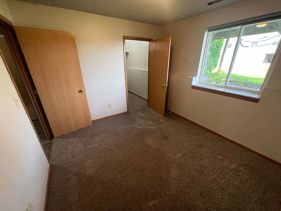 3rd image of 1308-1312 W 4th St