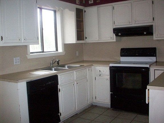3rd image of 100 Seascape Dr APT C