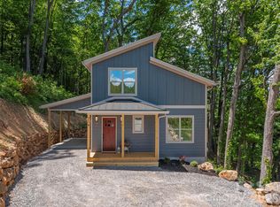 214 Aster Ridge Dr, Waynesville, NC 28786