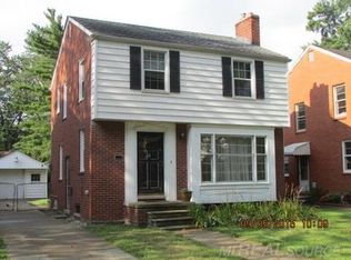 5211 Hillcrest St, Grosse Pointe, MI 48236