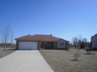 25345 Bernadine, New Boston, MI 48164