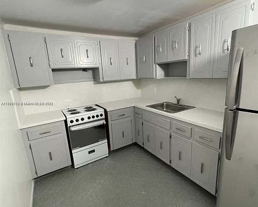 1st image of 1580 West Ave APT 404