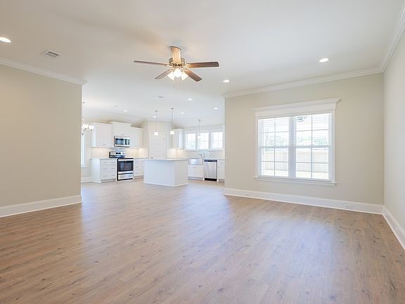 2nd image of 4003 Lu Ln