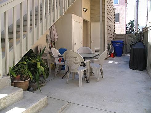 2nd image of 718 Redondo Ct