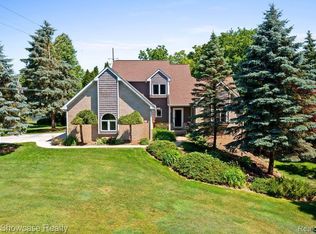 4285 Stison View Ct, White Lake, MI