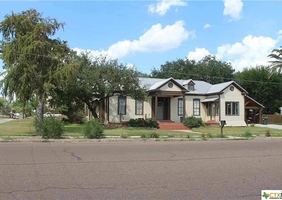 1st image of 404 E Reuss Blvd