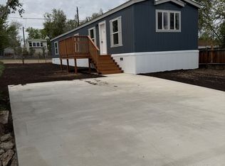 148 Evans St, Evansville, WY 82636
