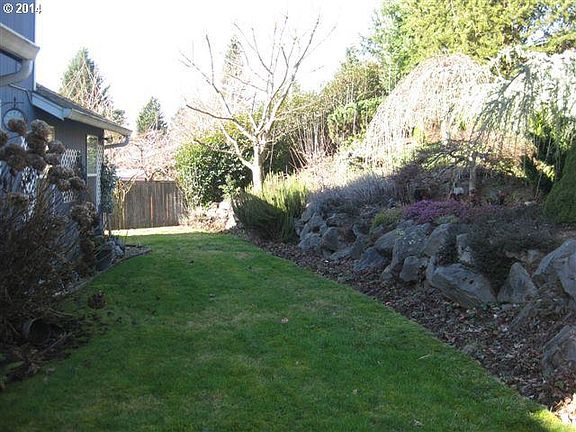 4th image of 3809 NE 39th Ct