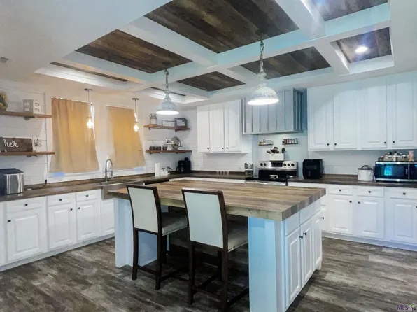 10362 Stringer Bridge Rd, Saint Amant, LA 70774