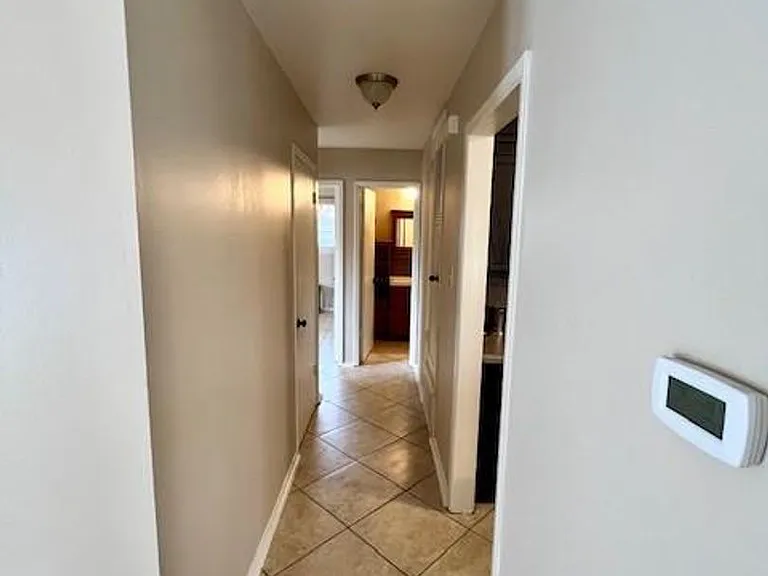 8006A Pinedale Cv — Photo 11