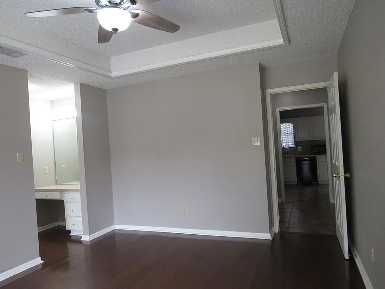 35 G St — Photo 20