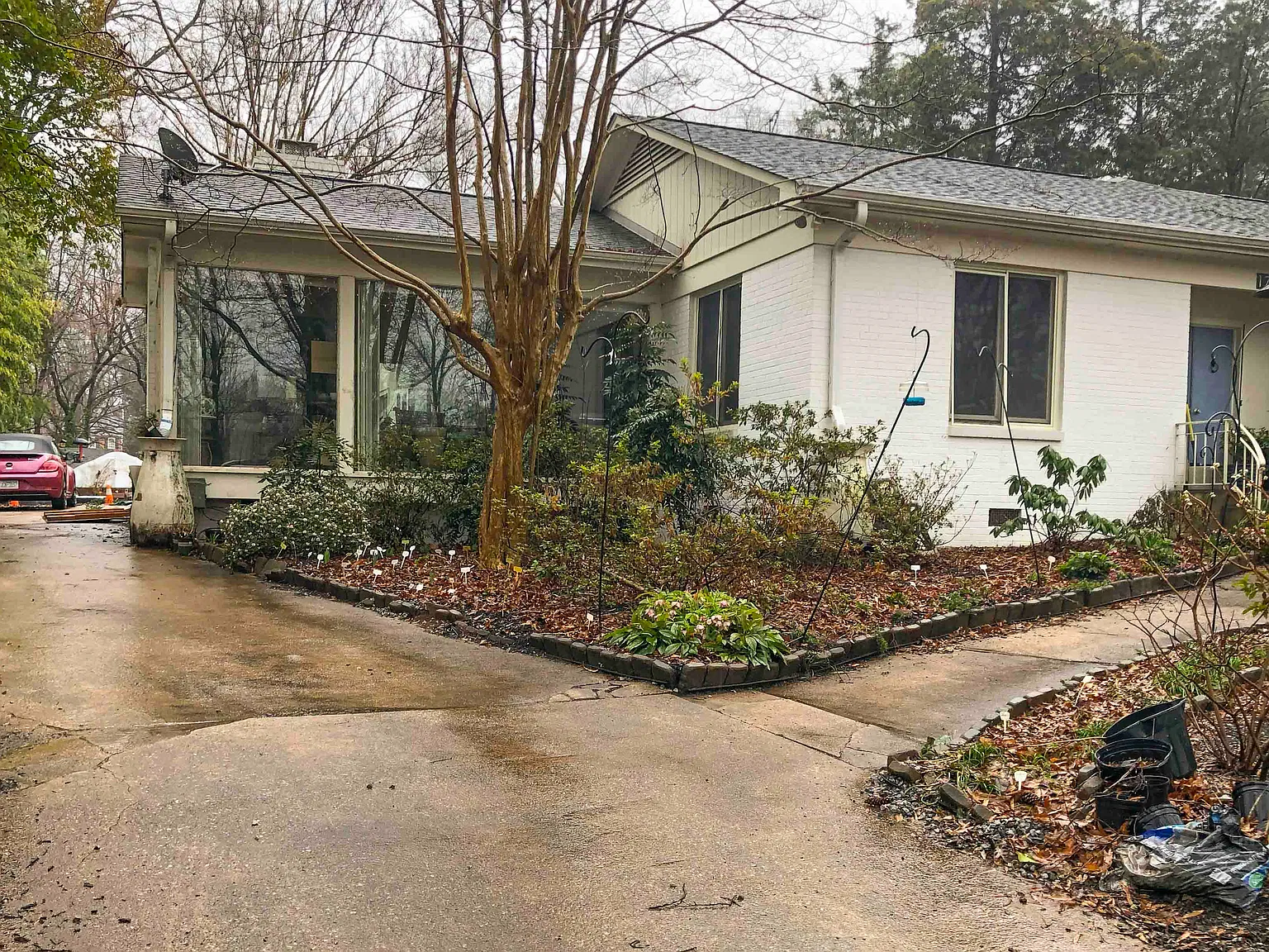3 bed, 3224 sqft, $900 — Photo 1