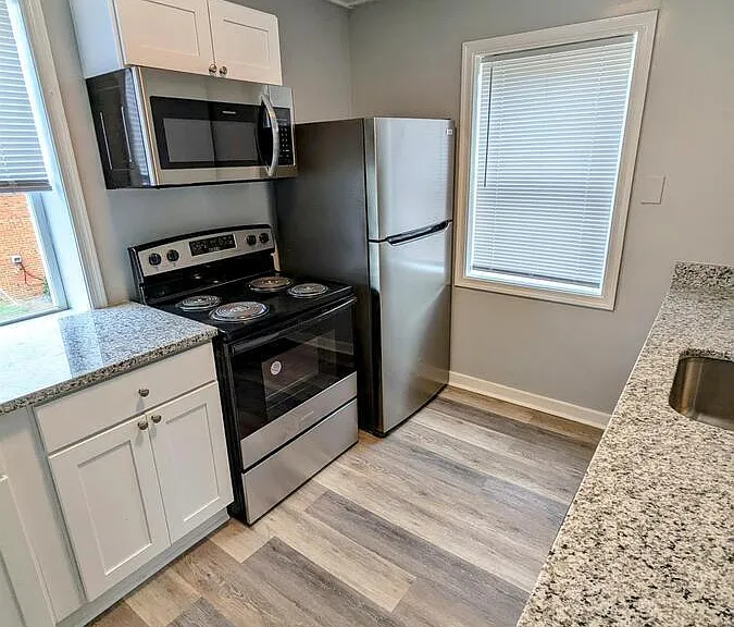 1611A Hickory St — Photo 13