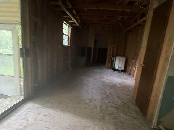3rd image of 6051 Daugherty Rd