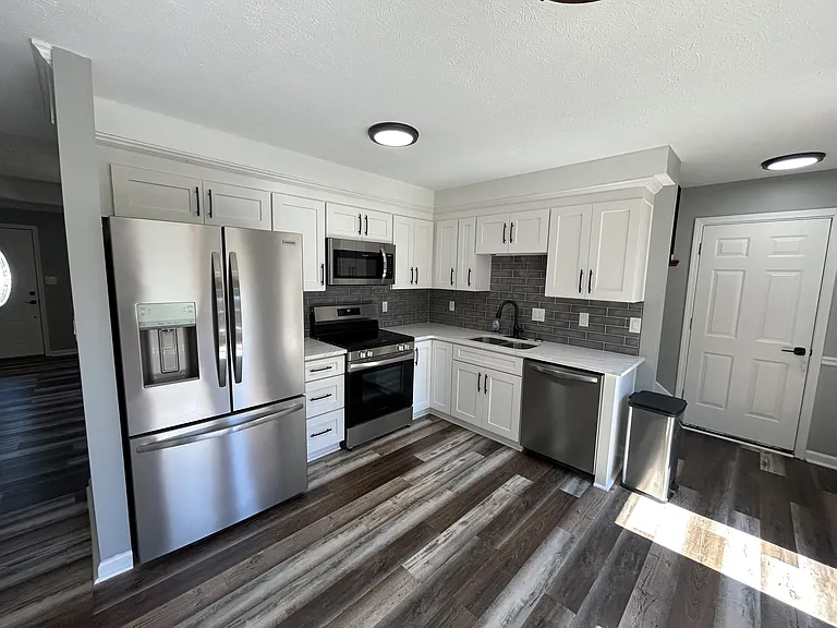 808 Leigh Ann Dr — Photo 6